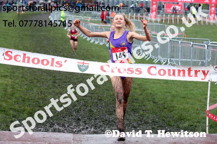 Senior girls 2019 New Balance English Schools Cross Country Champs, Temple Newsam, Leeds. Photo:  David T. Hewitson/Sports for All Pics